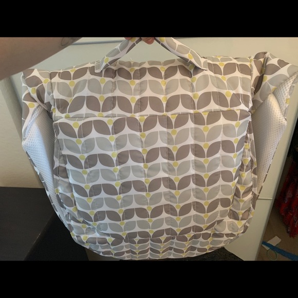 Snuggle nest - Picture 1 of 4